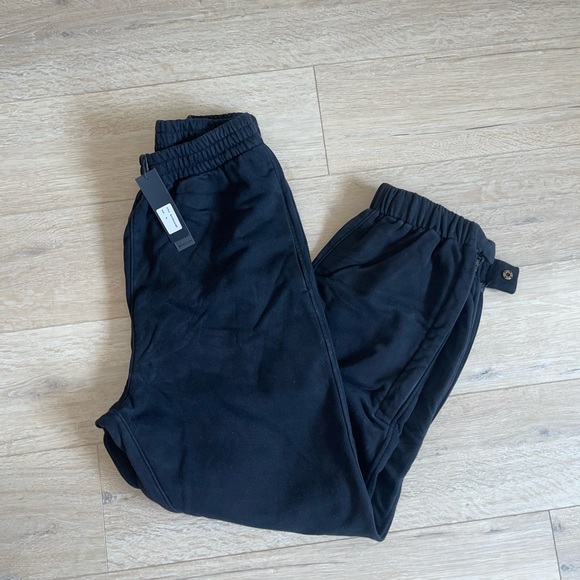 Richie Le | Utility Sweatpants - Picture 4 of 4